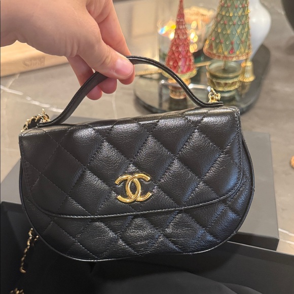 Chanel Black Quilted Crossbody with Gold Accents - Picture 3 of 12